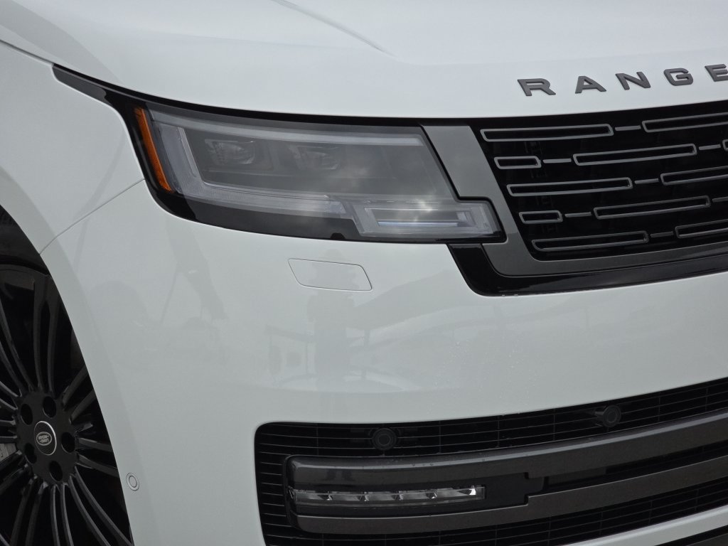 New 2025 Land Rover Range Rover SE AWD/4WD image 33