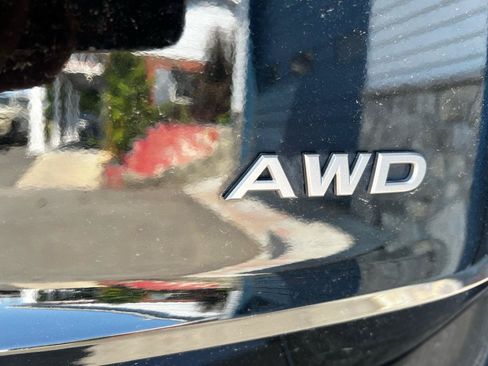 Used 2024 Nissan Rogue S AWD/4WD image 6