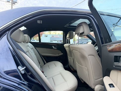 Used 2012 Mercedes-Benz E 350 4MATIC Sedan image 21