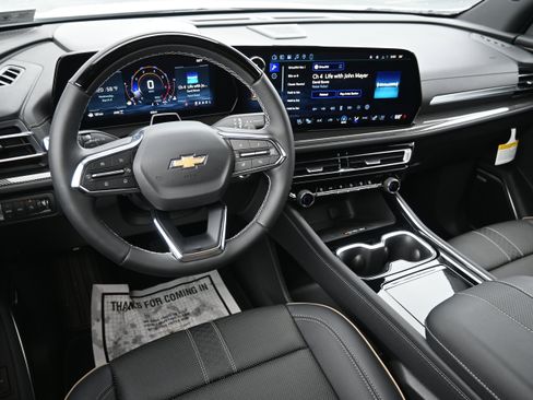 New 2026 Chevrolet Traverse High Country w/ LPO, Floor Liner Package AWD/4WD image 24