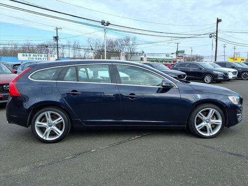 Used 2016 Volvo V60 T5 Premier image 2