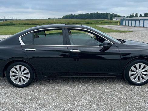 Used 2015 Honda Accord EX-L image 2