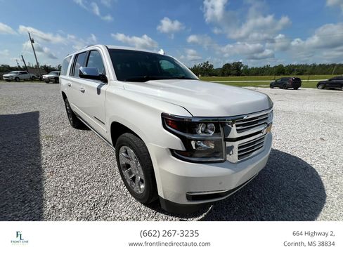 Used 2019 Chevrolet Suburban Premier RWD image 3