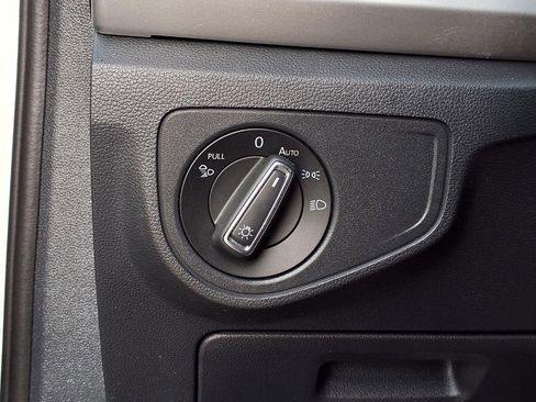 Used 2021 Volkswagen Atlas Cross Sport SEL image 24