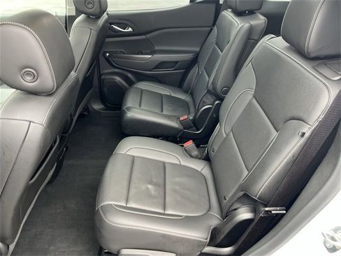 Certified 2023 GMC Acadia SLT w/ Technology Package image 23