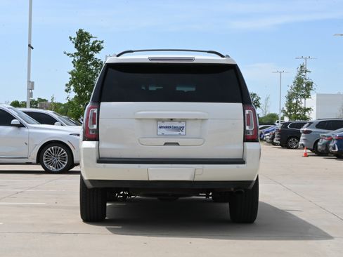 Used 2015 GMC Yukon SLT w/ Open Road Package image 8
