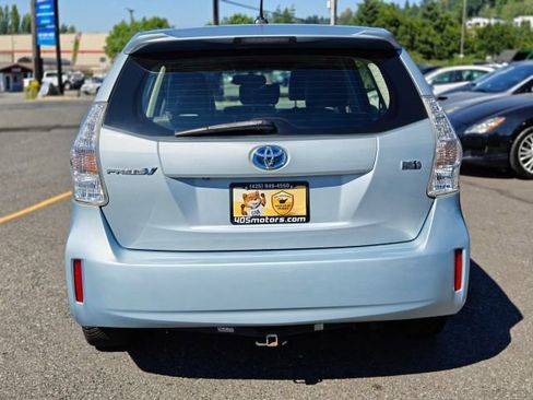 Used 2013 Toyota Prius V Five image 6