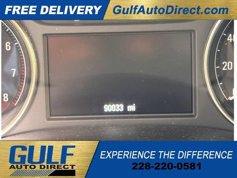 Used 2018 Buick Enclave Essence FWD image 4