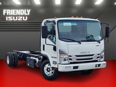New 2024 Isuzu NPR