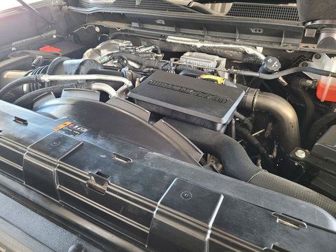 Used 2022 Chevrolet Silverado 2500 LTZ w/ LTZ Convenience Package AWD/4WD image 27