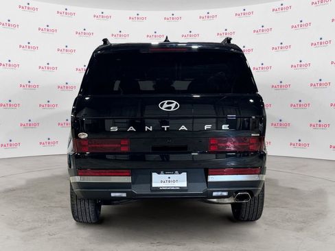 Used 2024 Hyundai Santa Fe Limited image 4