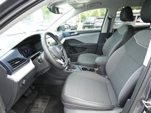 New 2024 Volkswagen Taos SE image 7