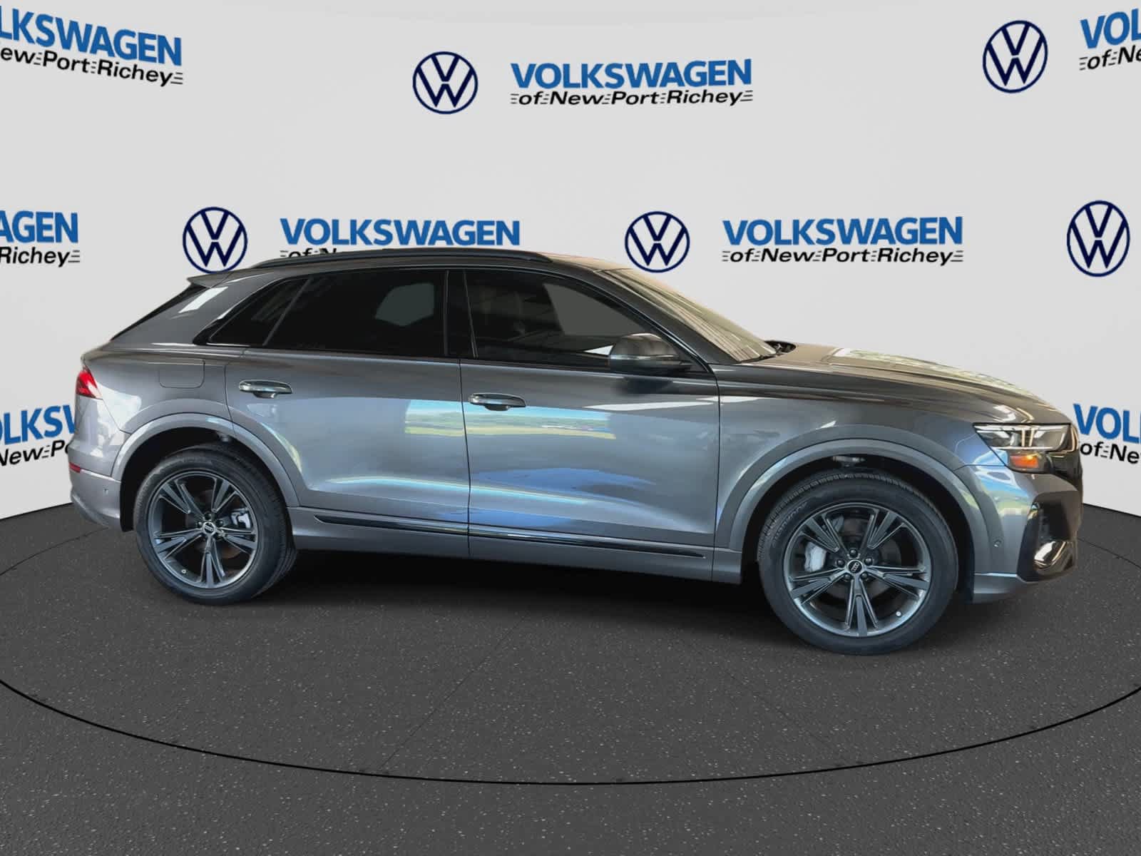 Used 2026 Audi Q8 Premium AWD/4WD image 9