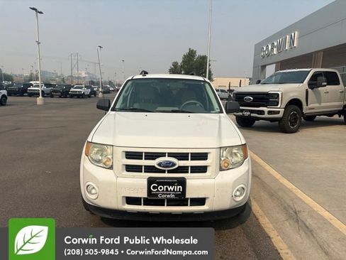Used 2011 Ford Escape 4WD Hybrid image 1