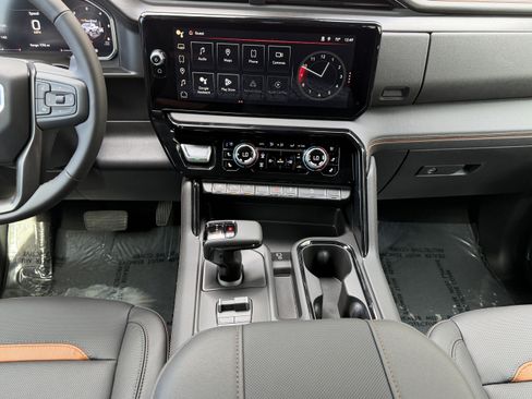 New 2026 GMC Sierra 1500 AT4 w/ AT4 Premium Package AWD/4WD image 30