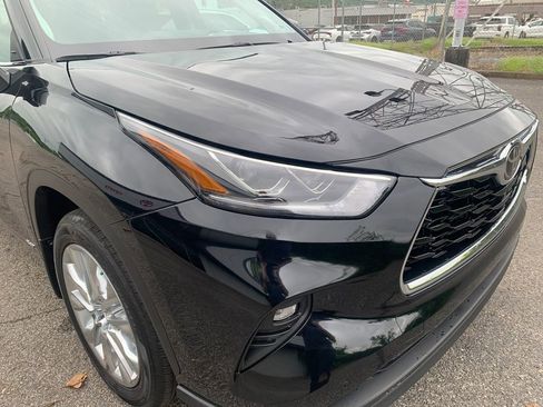 New 2026 Toyota Highlander Limited AWD/4WD image 35