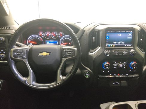 Used 2021 Chevrolet Silverado 1500 LT RWD image 22