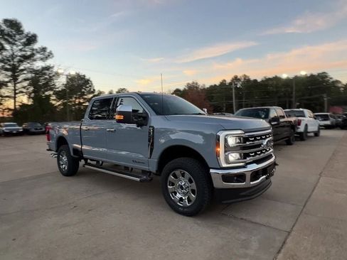 New 2026 Ford F250 Lariat w/ Lariat Premium Package image 8