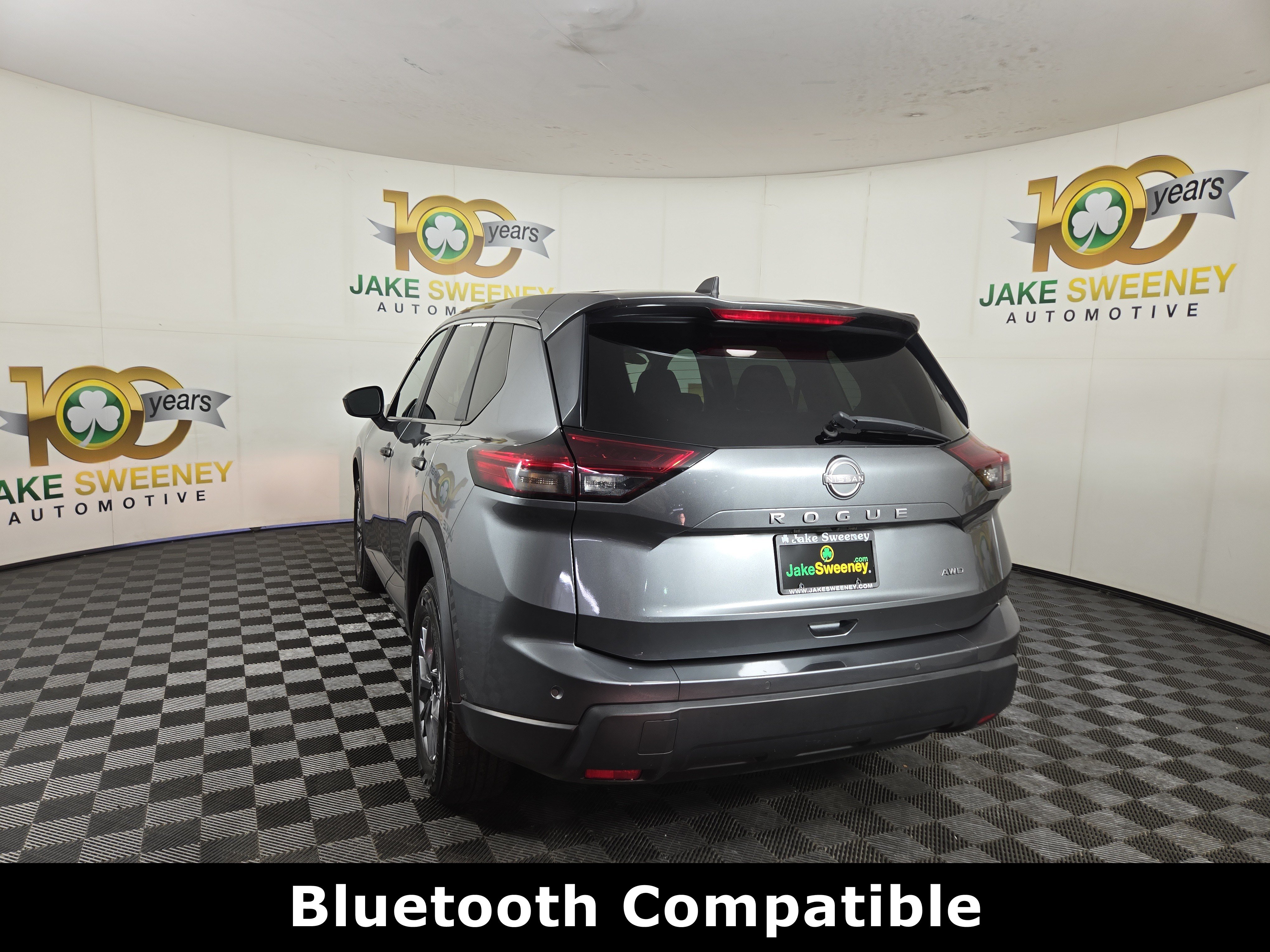 Used 2024 Nissan Rogue S AWD/4WD image 6