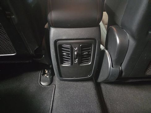 Used 2025 Dodge Durango GT AWD/4WD image 17
