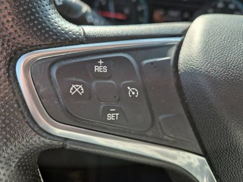 Used 2019 Chevrolet Equinox LS w/ LPO, Cargo Package FWD image 19