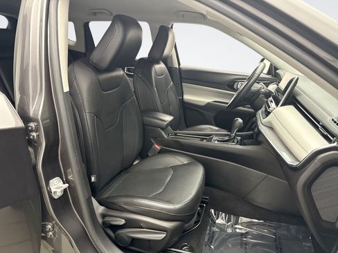 Used 2022 Jeep Compass Limited AWD/4WD image 16