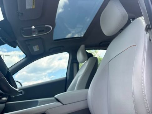 Used 2023 Hyundai Ioniq 6 Limited RWD image 3