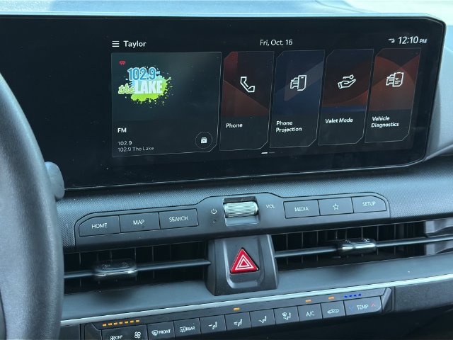 Used 2025 Kia K4 FWD image 9