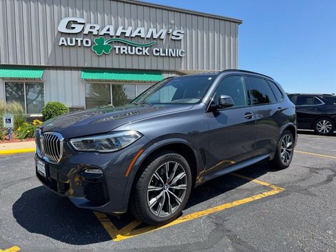 Used 2020 BMW X5 xDrive40i w/ M Sport Package image 3