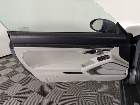 Certified 2025 Porsche 718 Cayman S RWD image 24
