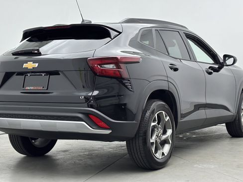 Used 2026 Chevrolet Trax LT w/ Driver Confidence Package FWD image 7