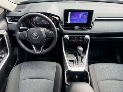 Used 2025 Toyota RAV4 XLE w/ Convenience Package AWD/4WD image 19