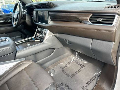 Used 2024 GMC Yukon Denali image 30