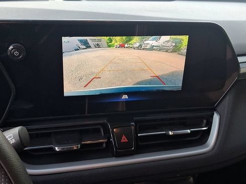 Used 2024 Chevrolet TrailBlazer LT FWD image 18