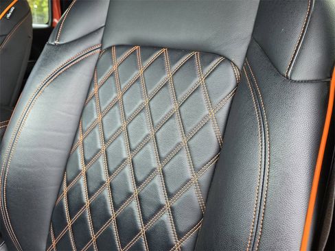 Used 2019 Jeep Wrangler Unlimited Sahara w/ Uconnect 4C Nav & Sound Group image 15