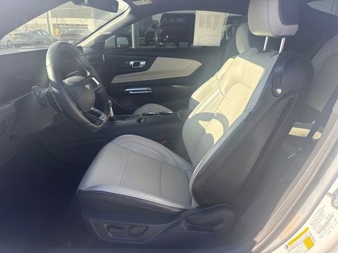 Used 2024 Ford Mustang GT Premium image 12