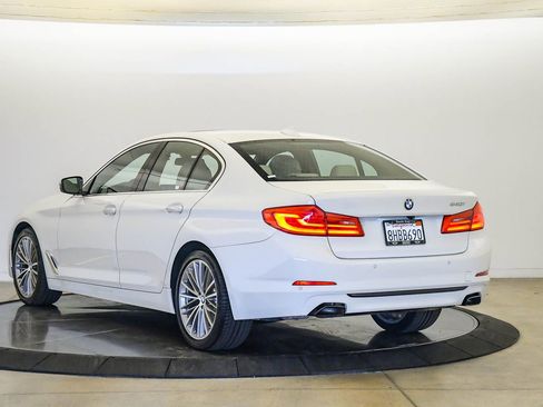 Used 2018 BMW 540i w/ Premium Package RWD image 2