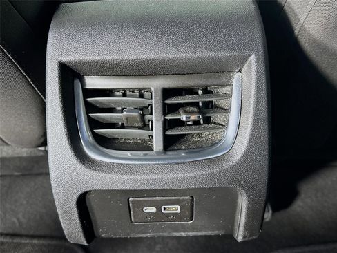 Used 2020 Chevrolet Blazer LT FWD image 23