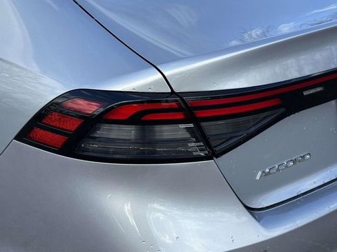 Certified 2025 Honda Accord LX image 9