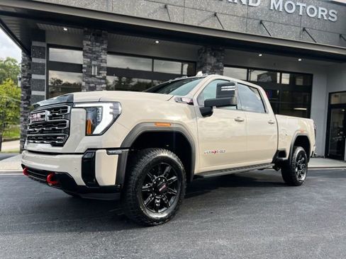 Used 2026 GMC Sierra 2500 AT4 w/ AT4 Premium Plus Package AWD/4WD image 4