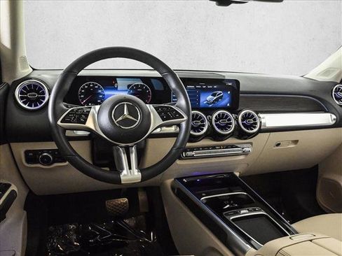 Certified 2026 Mercedes-Benz GLB 250 4MATIC image 20