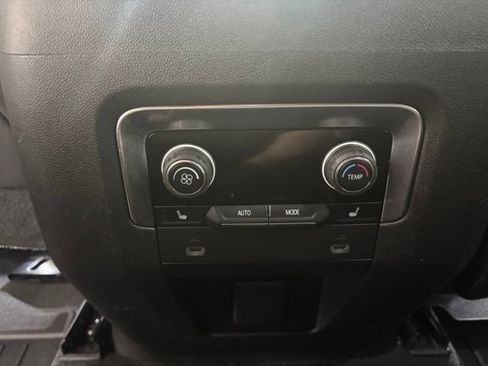 Used 2021 Chevrolet Suburban Premier w/ Premium Package AWD/4WD image 11