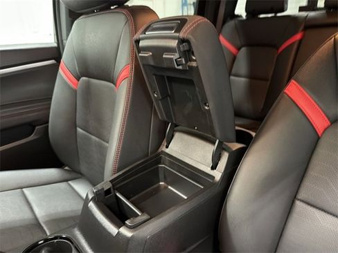 Certified 2025 Chevrolet Colorado Z71 w/ Technology Package image 22