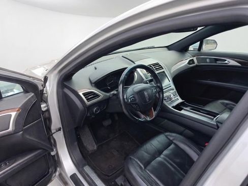 Used 2017 Lincoln MKZ Reserve w/ Climate Package FWD image 18