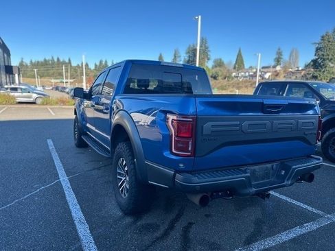 Used 2019 Ford F150 Raptor w/ Equipment Group 802A Luxury image 3
