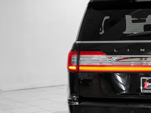 Used 2021 Lincoln Navigator Reserve image 49