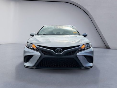 Used 2020 Toyota Camry SE w/ Convenience Package image 8