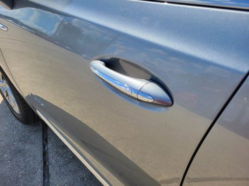 Used 2024 Buick Enclave Avenir w/ Avenir Technology Package image 12