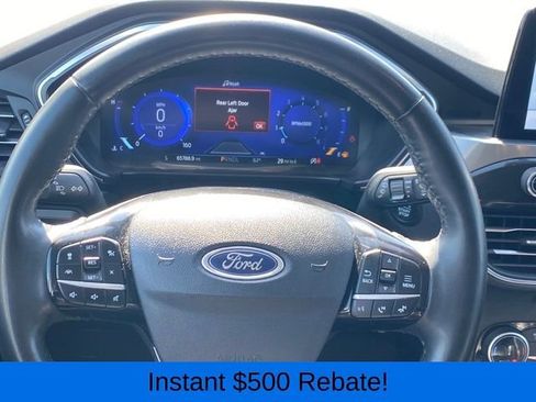 Used 2022 Ford Escape Titanium image 8