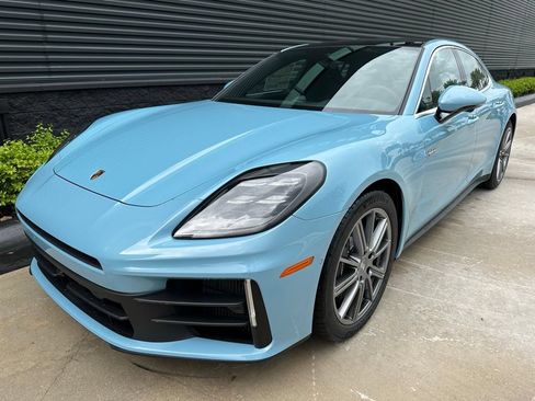 Certified 2026 Porsche Panamera 4 E-Hybrid AWD/4WD image 6